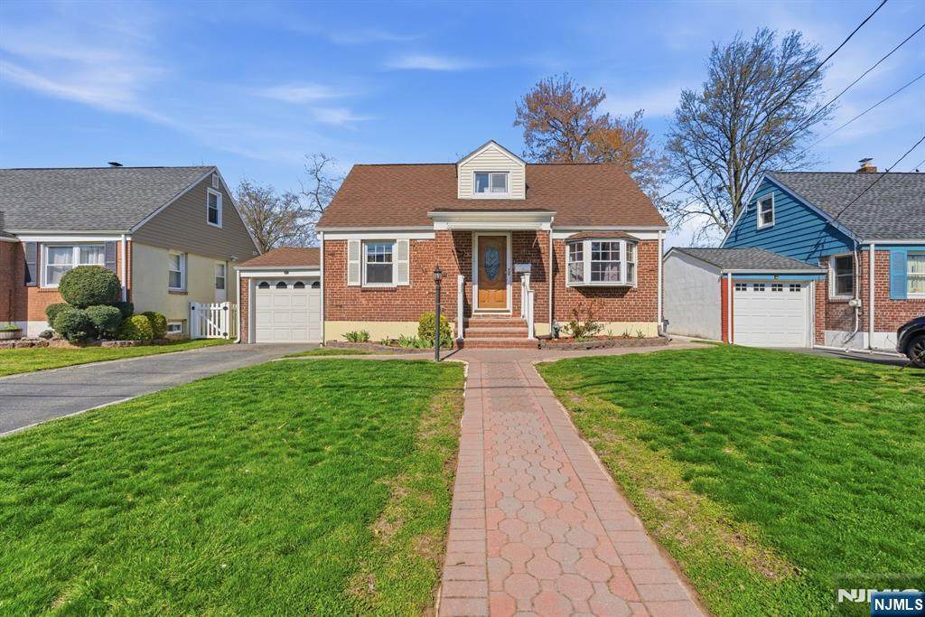 201 Floyd Street - Photo 1