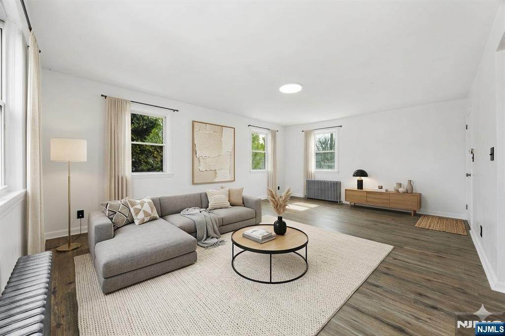 826 7th - Photo 1