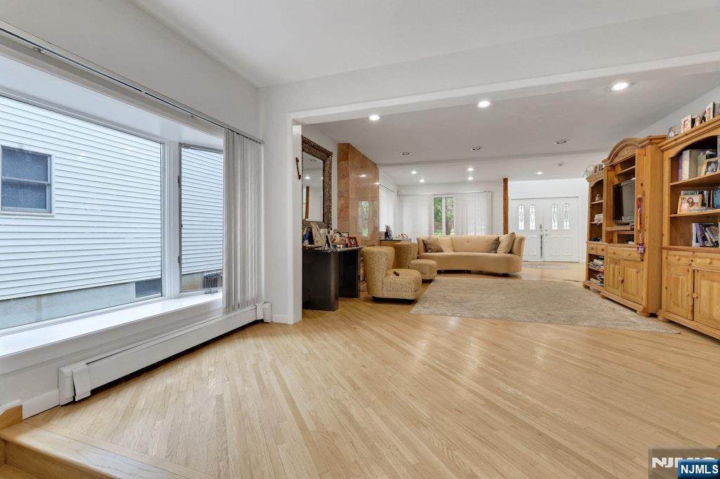 1542 Jefferson - Photo 1