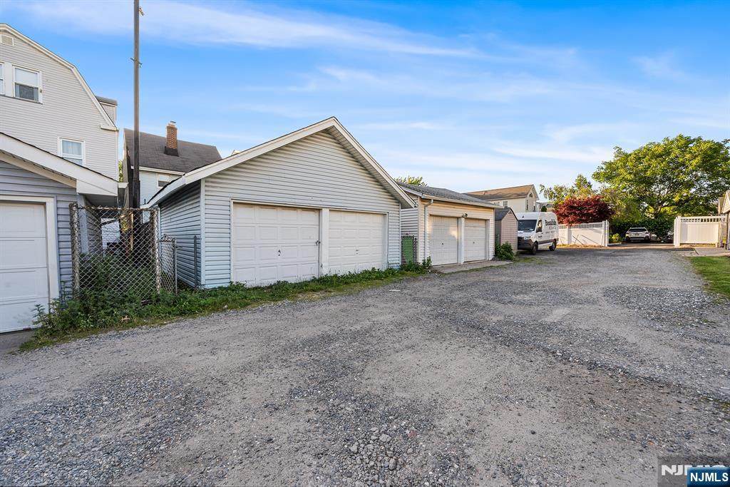 416 Belgrove Drive - Photo 1