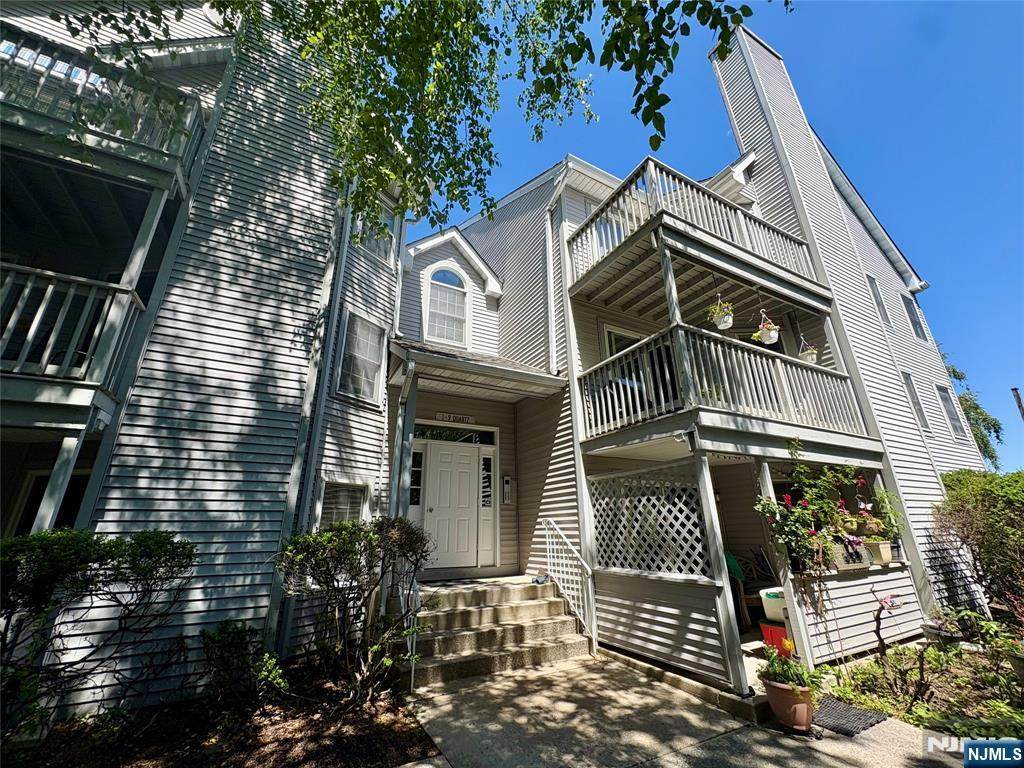 8 Quartz Lane - Photo 1