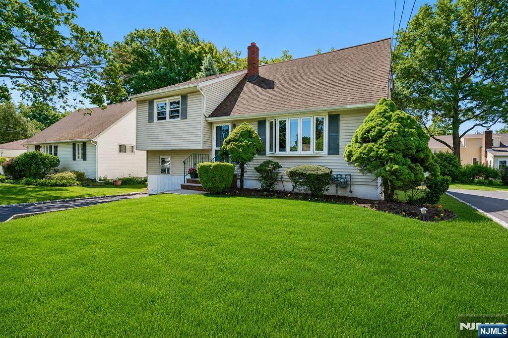 10 Whitman Street - Photo 1