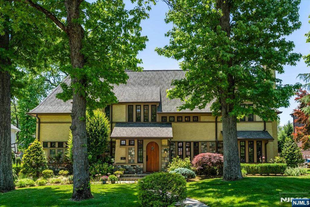 314 Winthrop Road - Photo 1