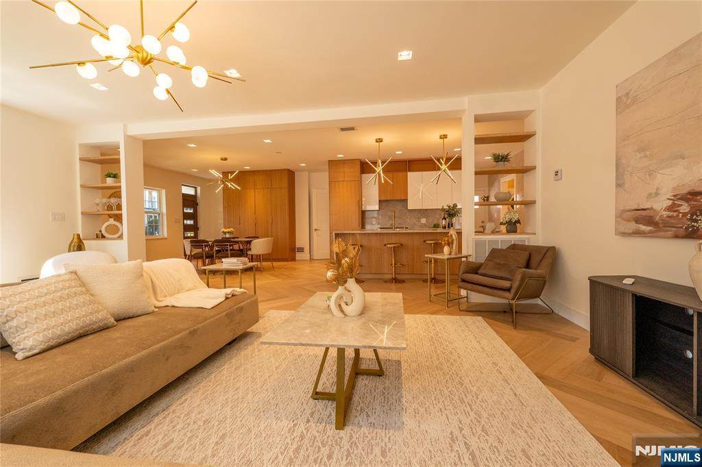 155 Waldo Place - Photo 1