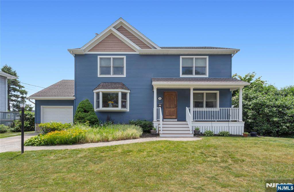 512 Lyster Avenue - Photo 1