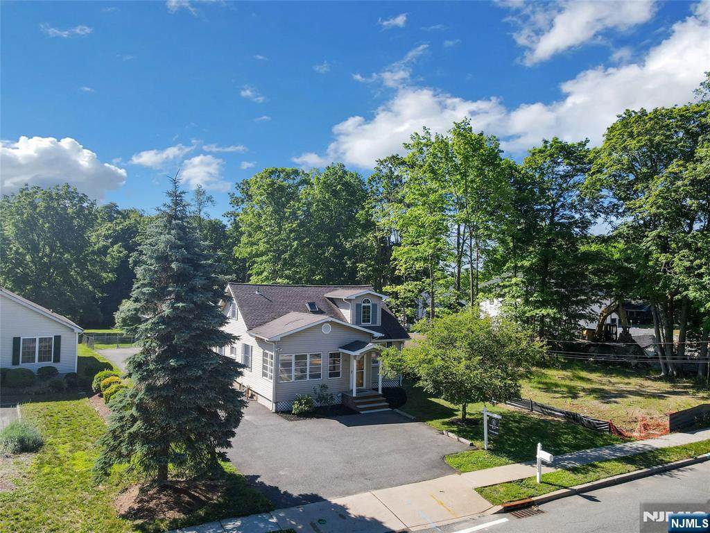 1093 Littleton Road - Photo 1