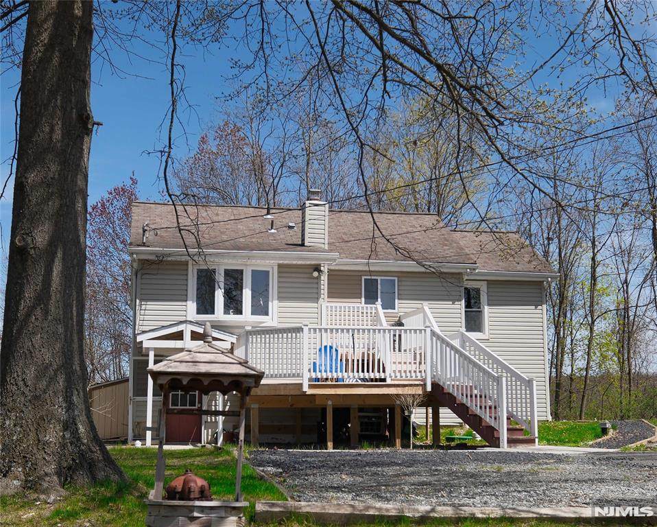 54 Tintle Avenue - Photo 1