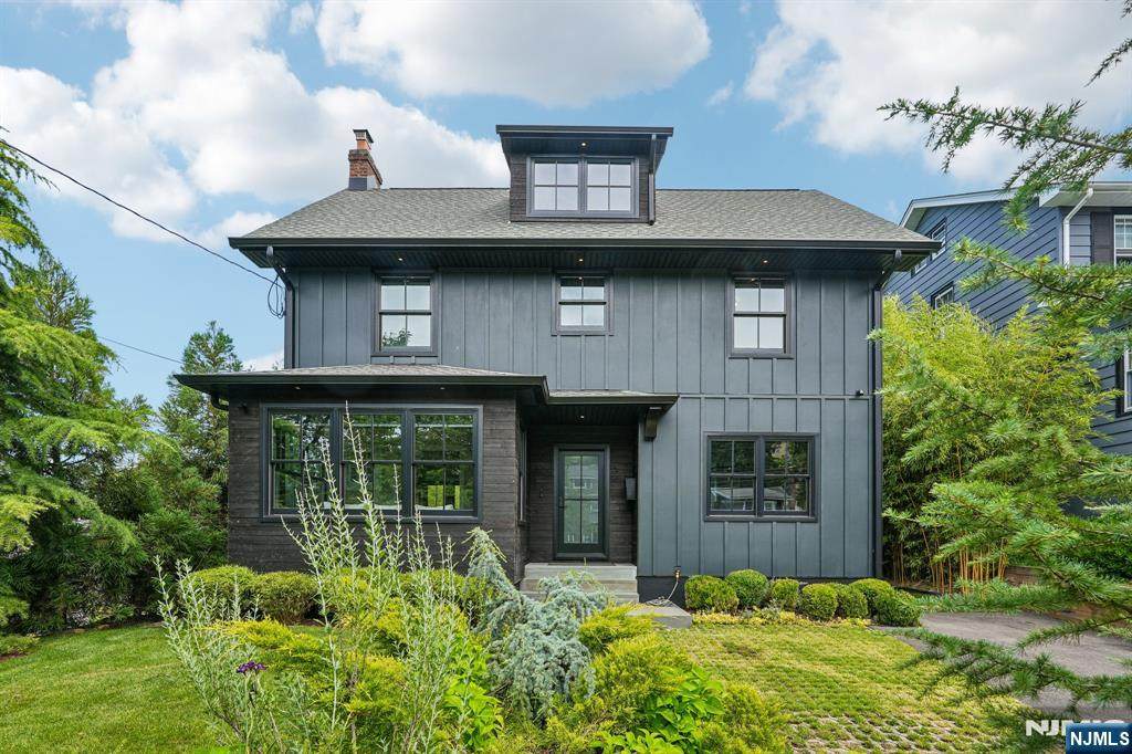 63 Ravine Avenue - Photo 1