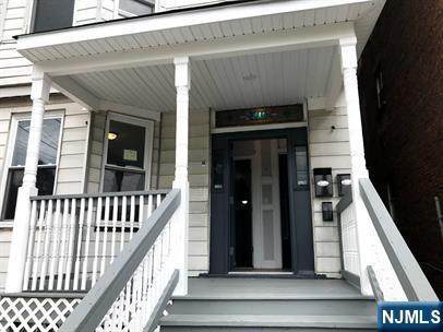 416 17th Street - Photo 1