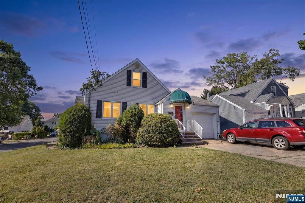 55 Stillman Avenue - Photo 1