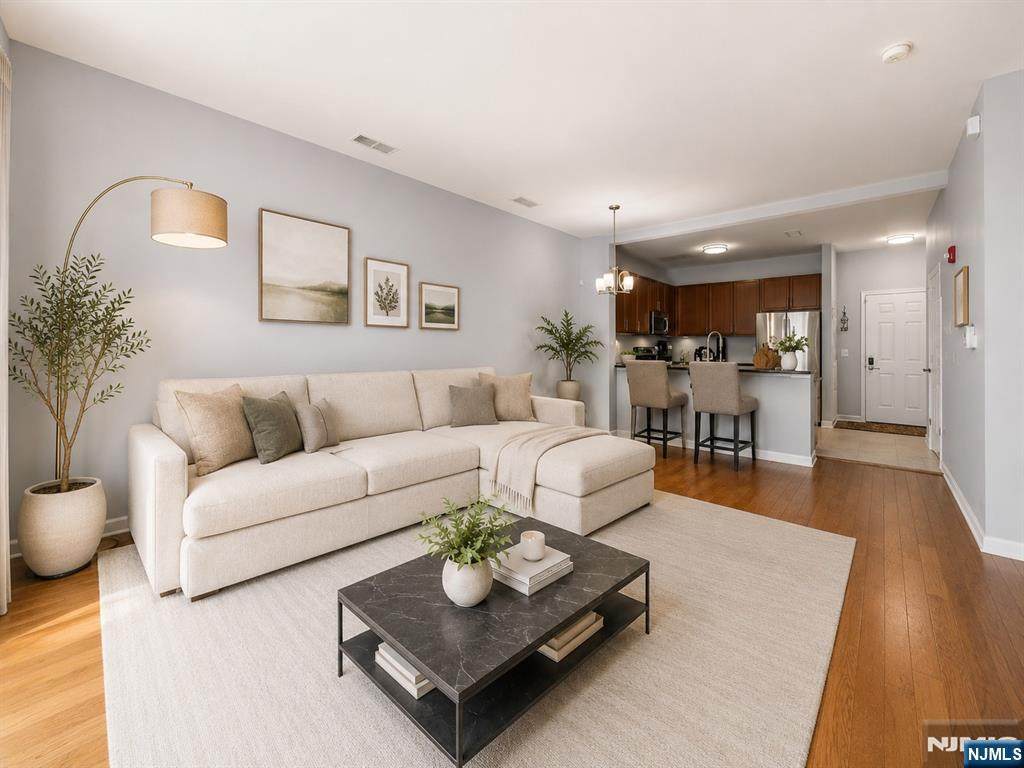 1120 Riverview Avenue - Photo 1