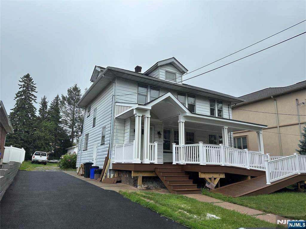 542 Prospect Avenue - Photo 1