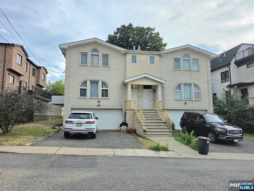 408A Catherine - Photo 1