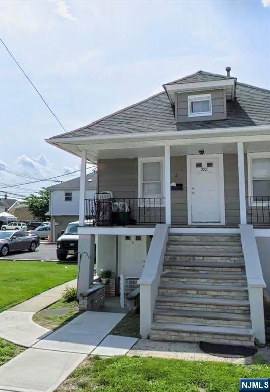 225 Huyler - Photo 1