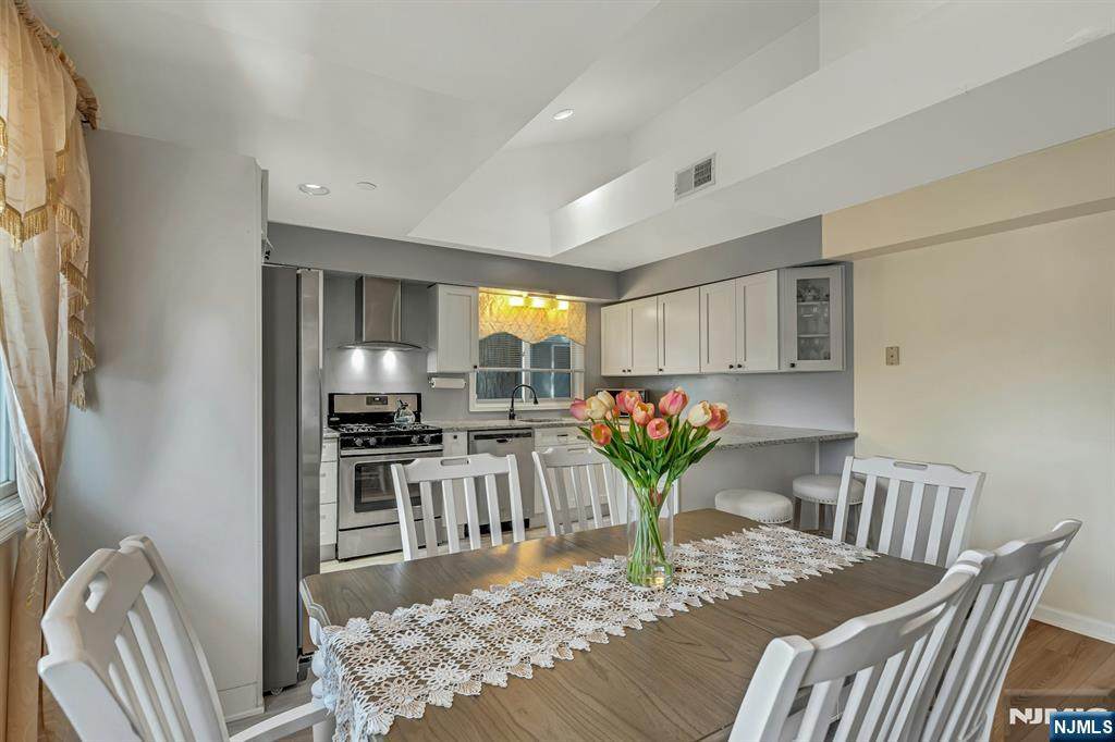 148 Main Avenue - Photo 1