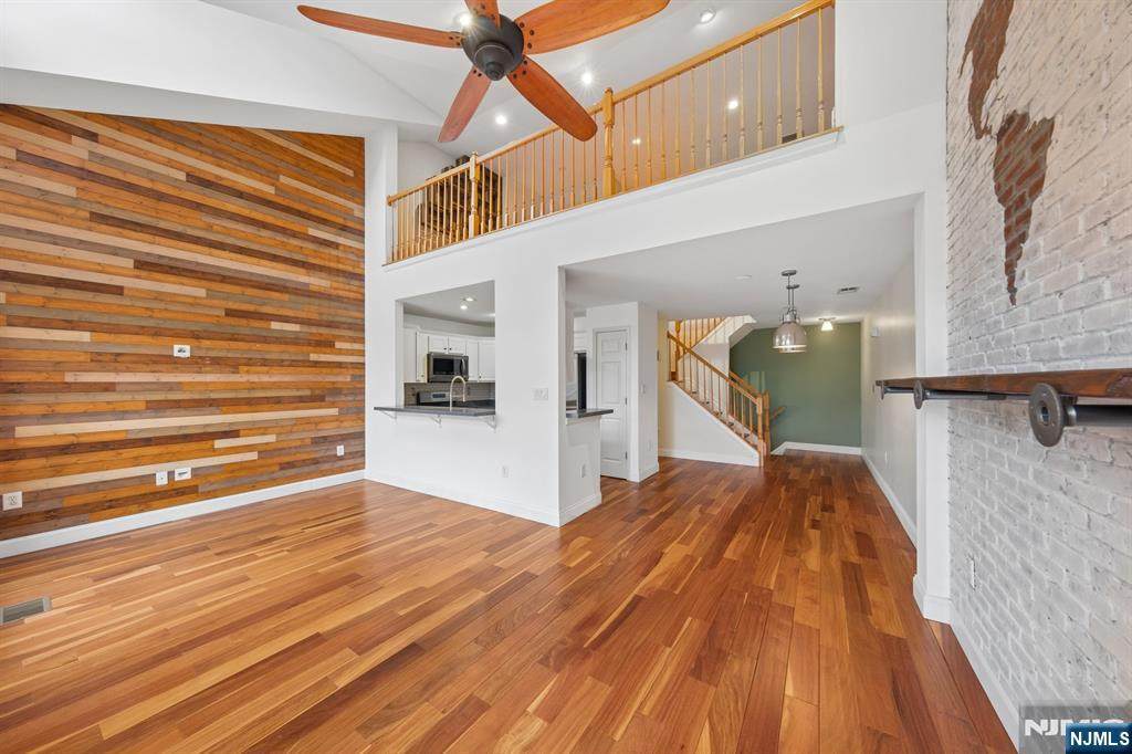 135 Riverwalk Way - Photo 1