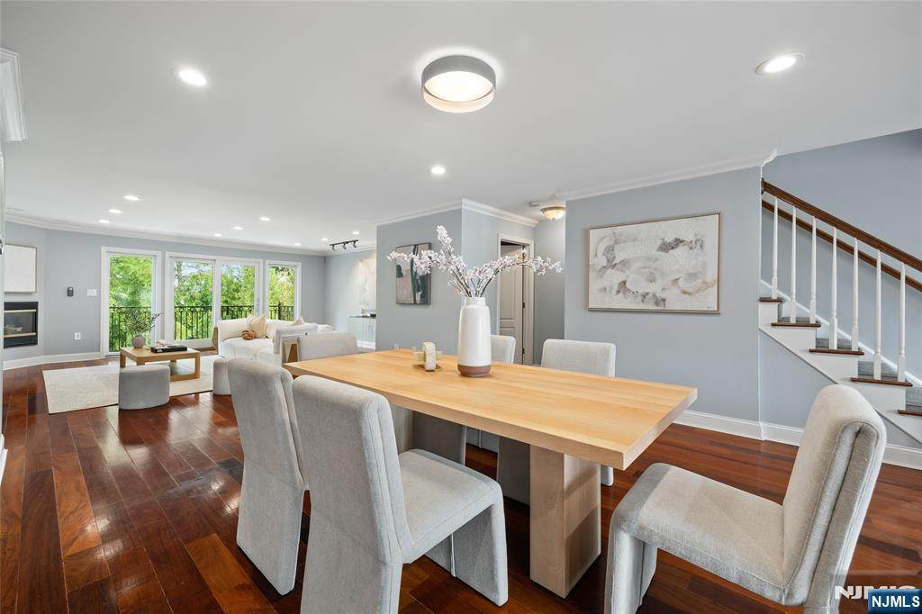 352 Gorge Road - Photo 1