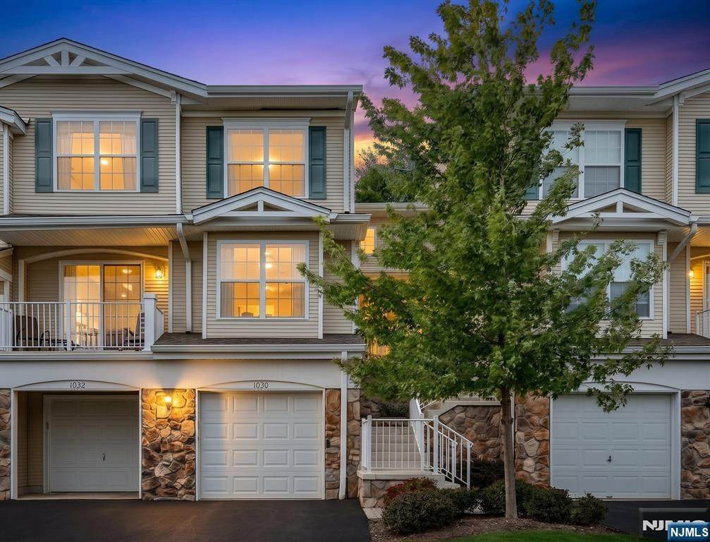 1030 Robin Court - Photo 1