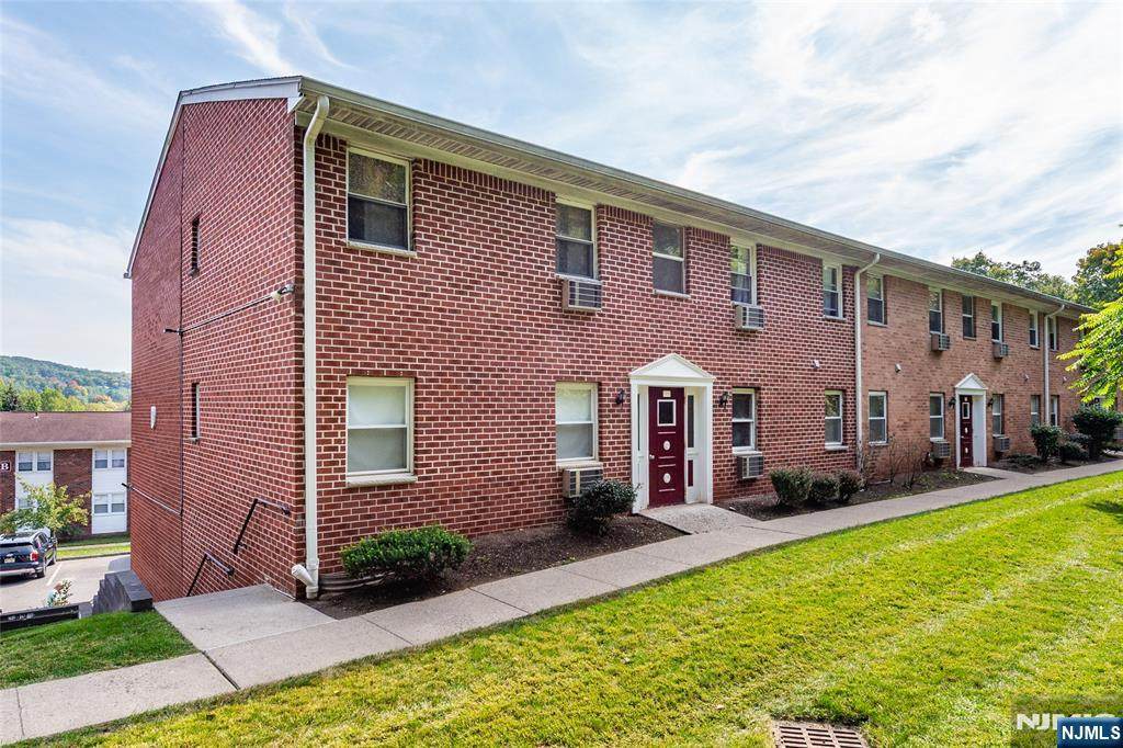 100 Pierson Miller Drive - Photo 1