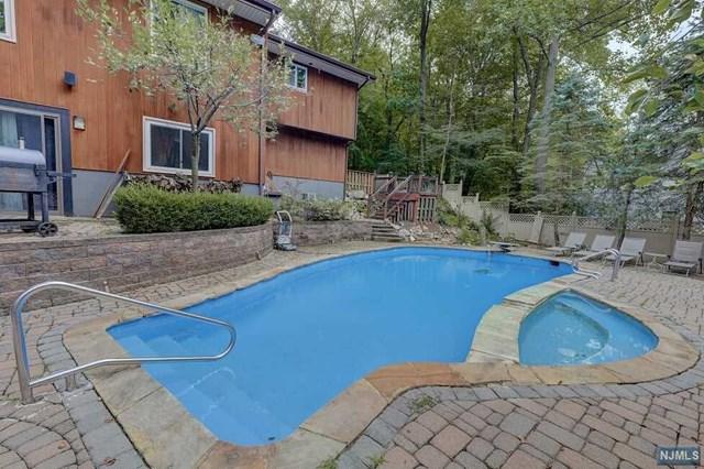 550 Dorchester Drive - Photo 1