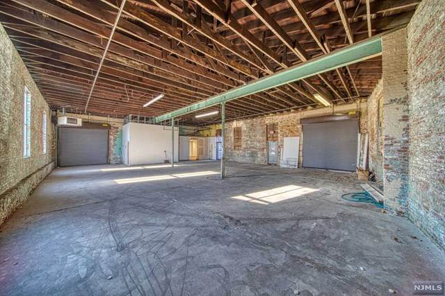 35 Van Brunt Street - Photo 1
