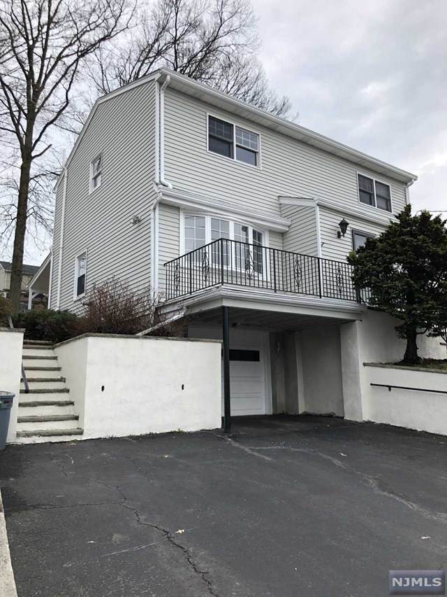213 Mount Pleasant Avenue - Photo 1