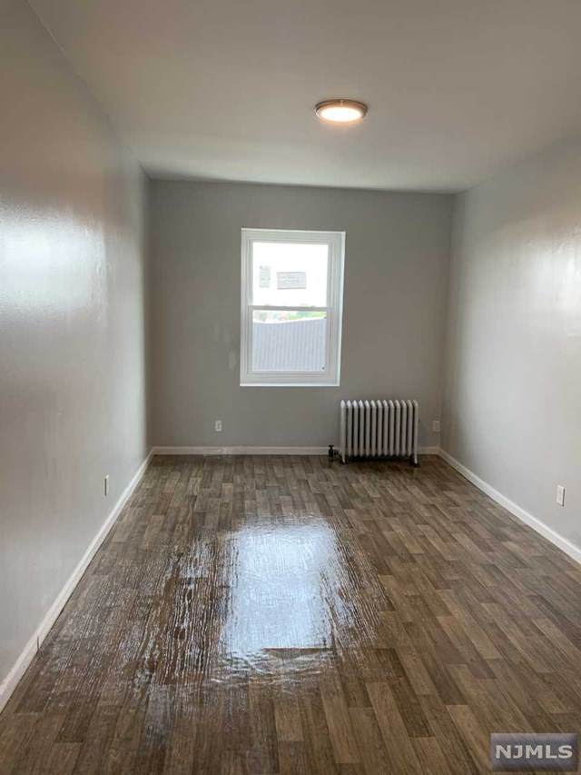 435 53rd Street - Photo 1