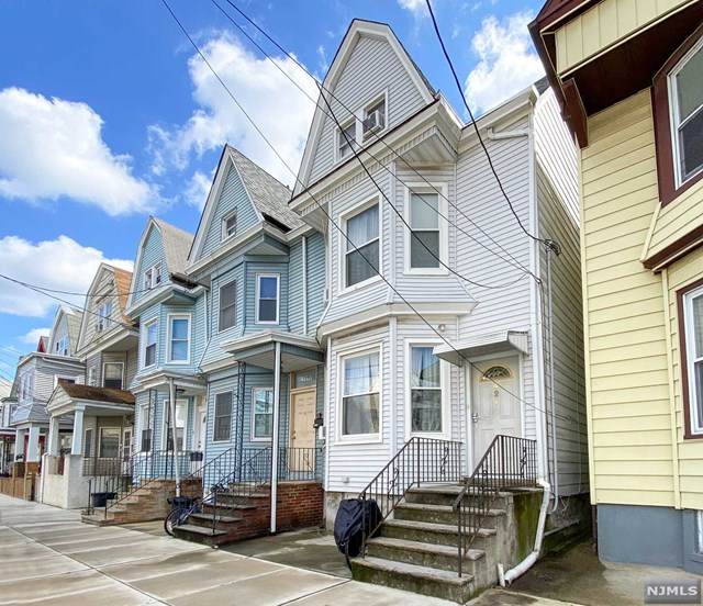 421 Cleveland Avenue - Photo 1