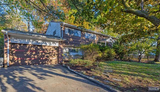 402 Birchtree Lane - Photo 1