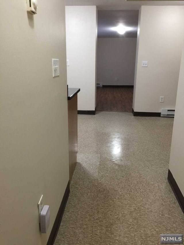25 Willow Street - Photo 1