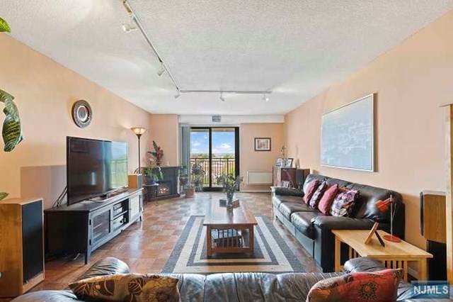 7855 Boulevard East - Photo 1