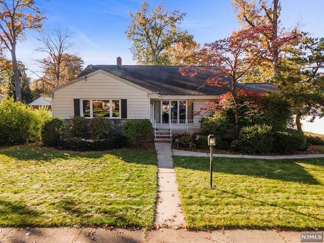 734 Chestnut Street - Photo 1