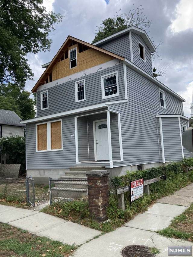 306 Park Street - Photo 1