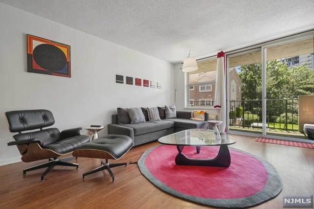 100 Grand Cove Way - Photo 1
