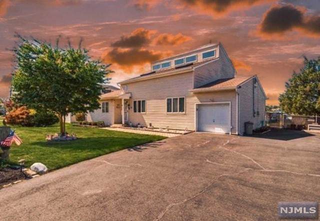 542 Patten Avenue - Photo 1
