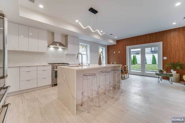 199 Griffith Street - Photo 1