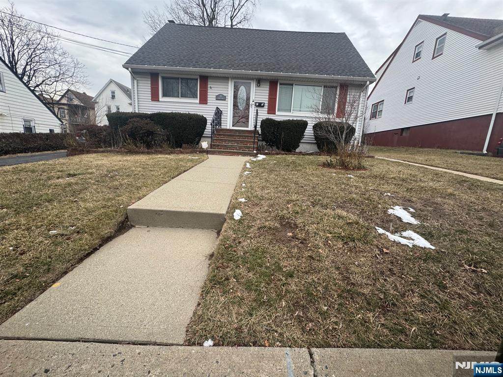 27 Poplar Street - Photo 1