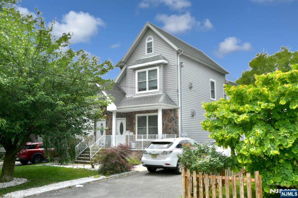 320 Harrison - Photo 1