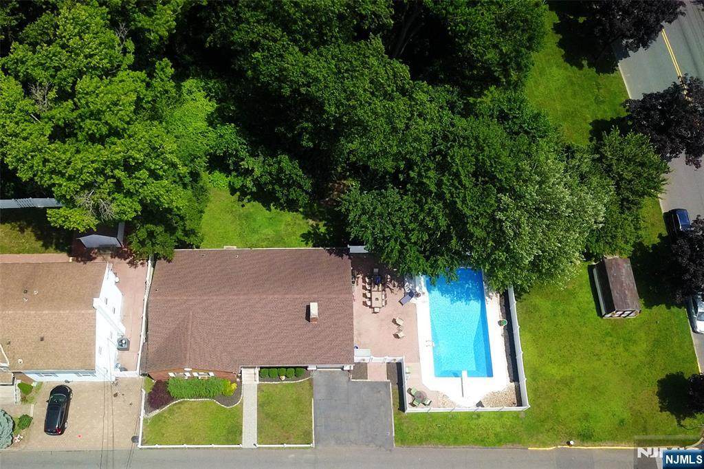 76 Central Lane - Photo 1