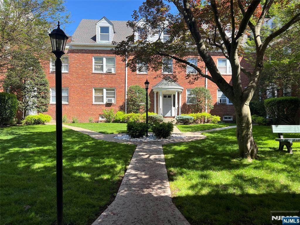 735 Elm Avenue - Photo 1