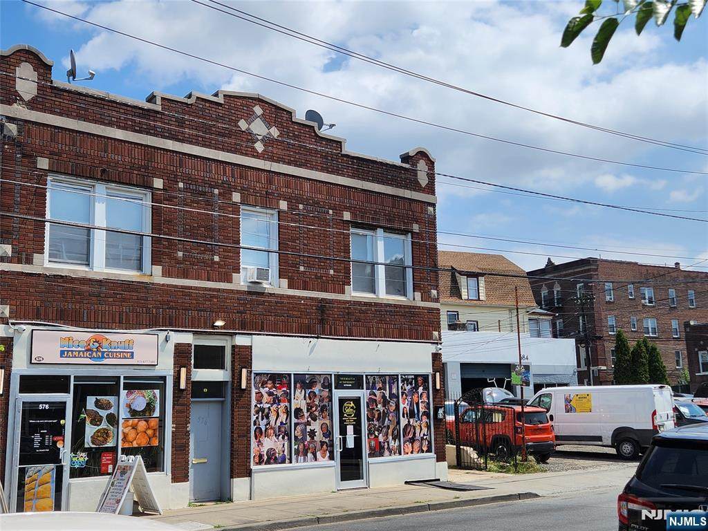 580 & 584 Scotland Road - Photo 1