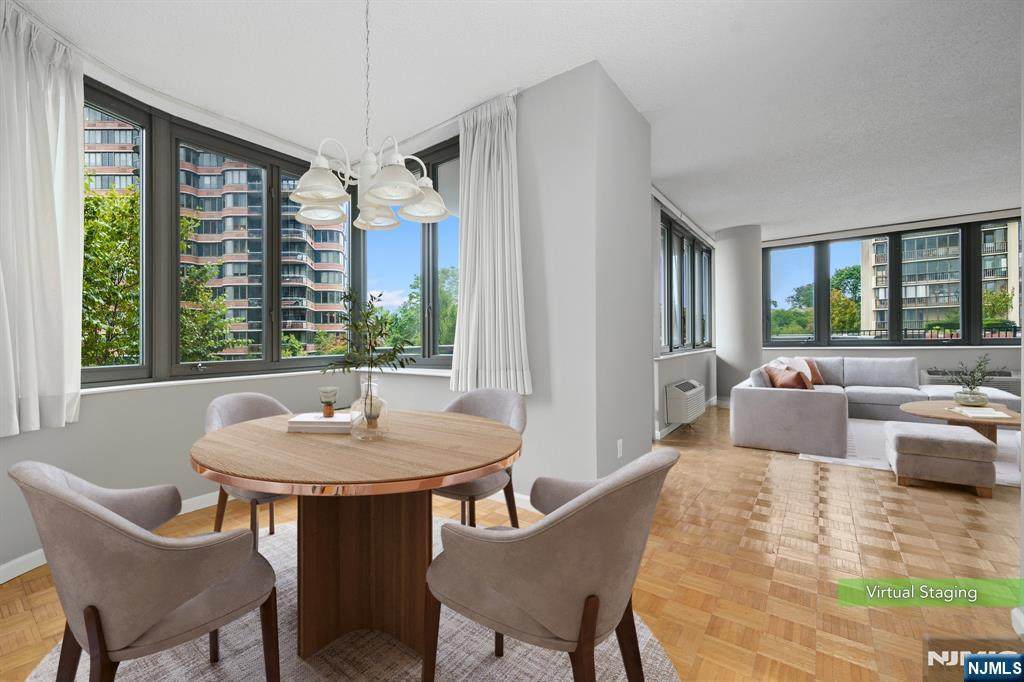 100 Carlyle Drive - Photo 1