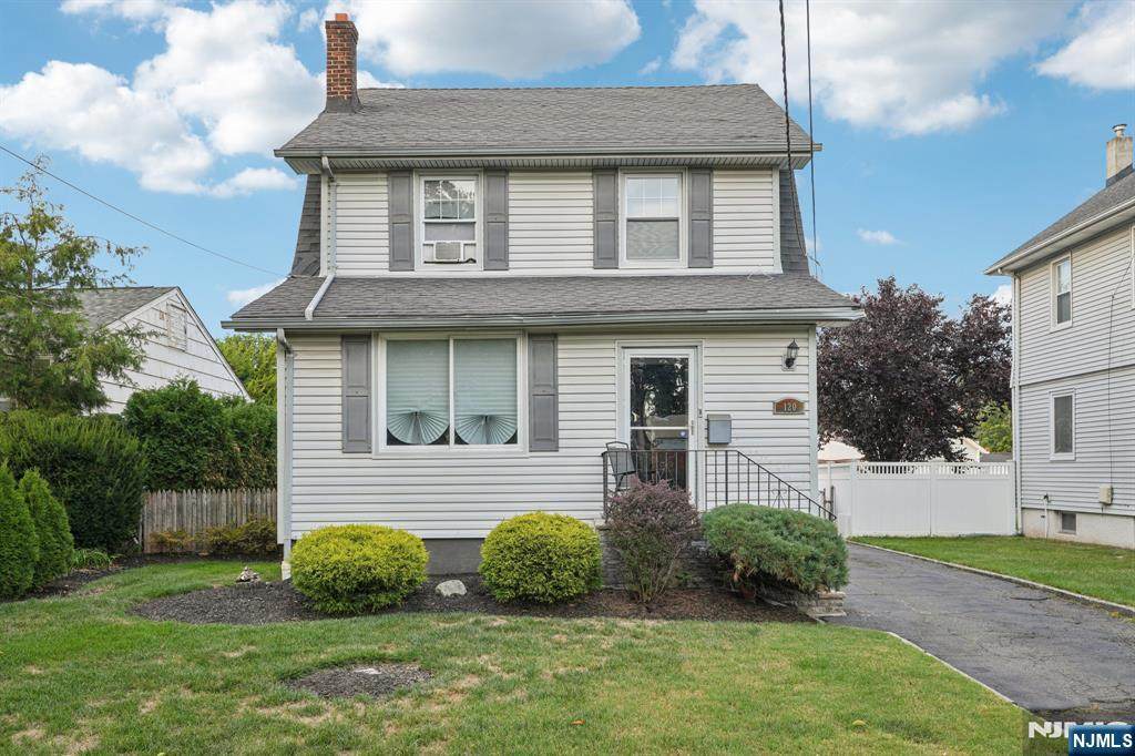 120 Grant Avenue - Photo 1