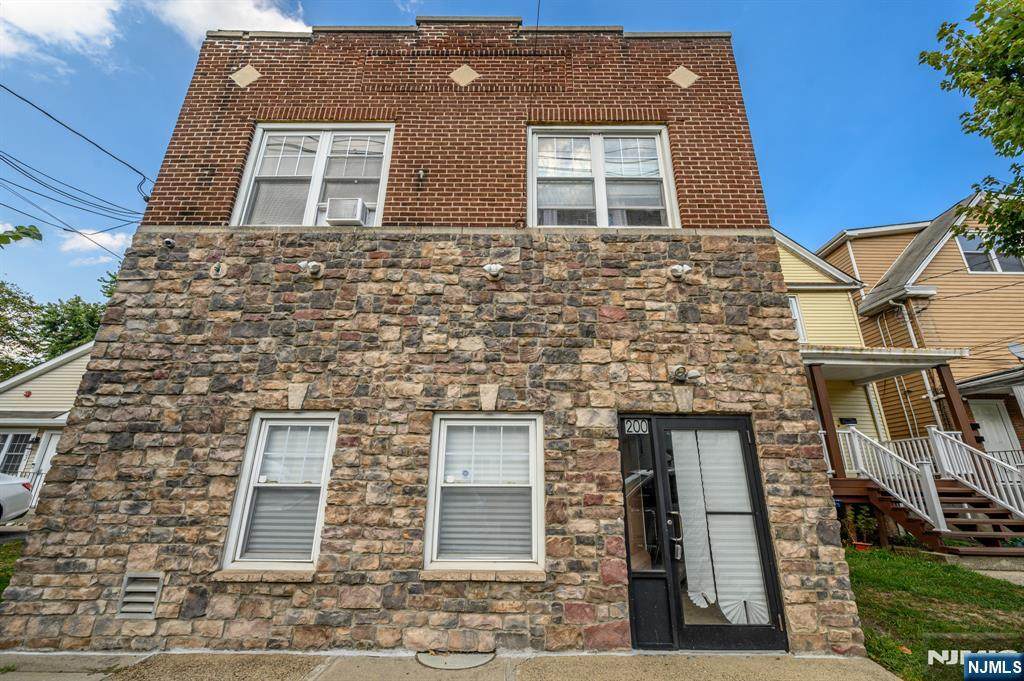 200 Central Avenue - Photo 1