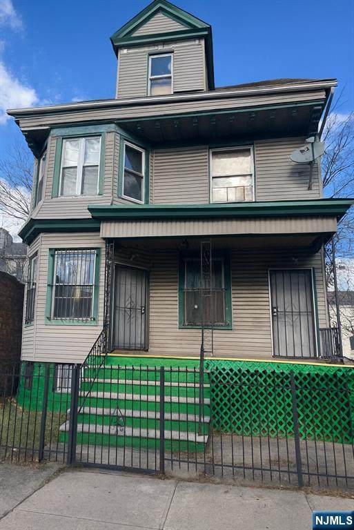 165 Bigelow - Photo 1