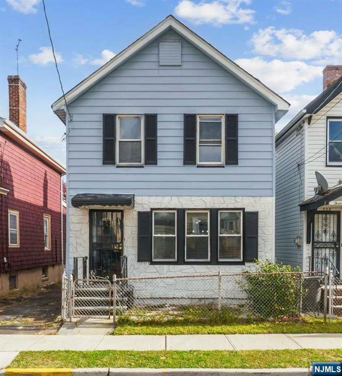 326 Ogden Street - Photo 1