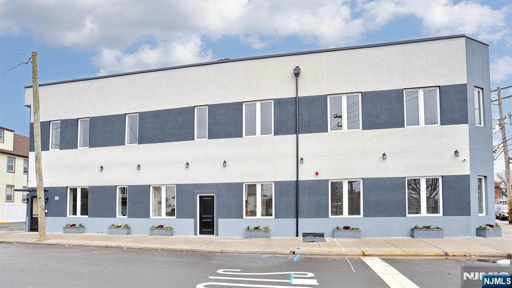 385 Passaic - Photo 1