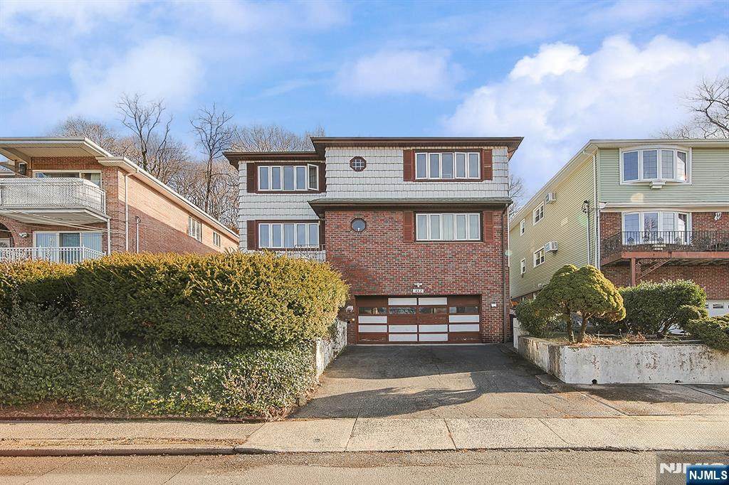 432 Oak Street - Photo 1