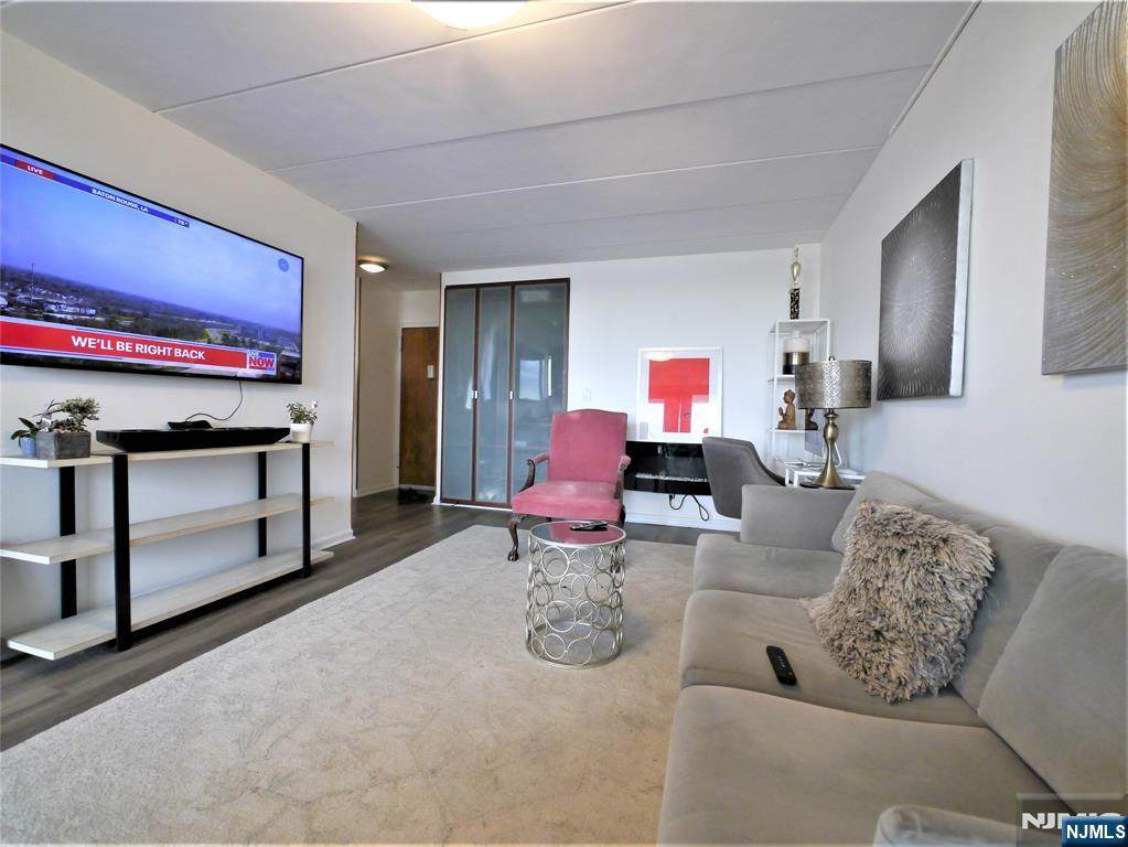 515 Anderson - Photo 1