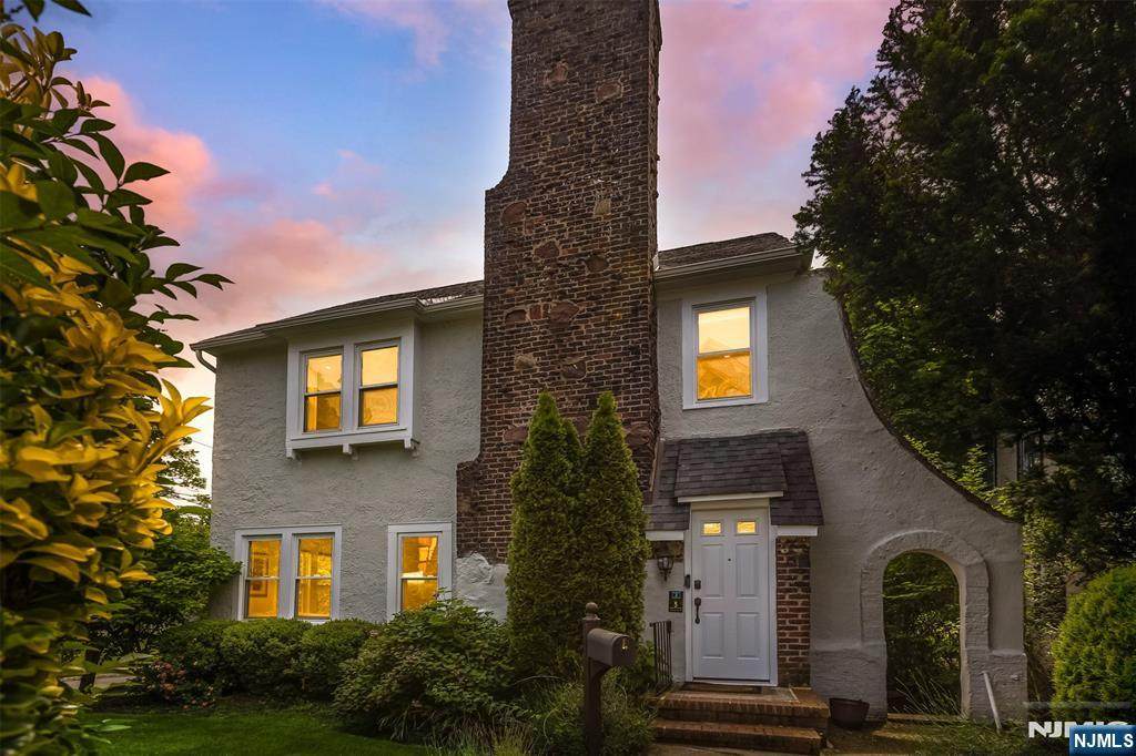 5 Canterbury Drive - Photo 1